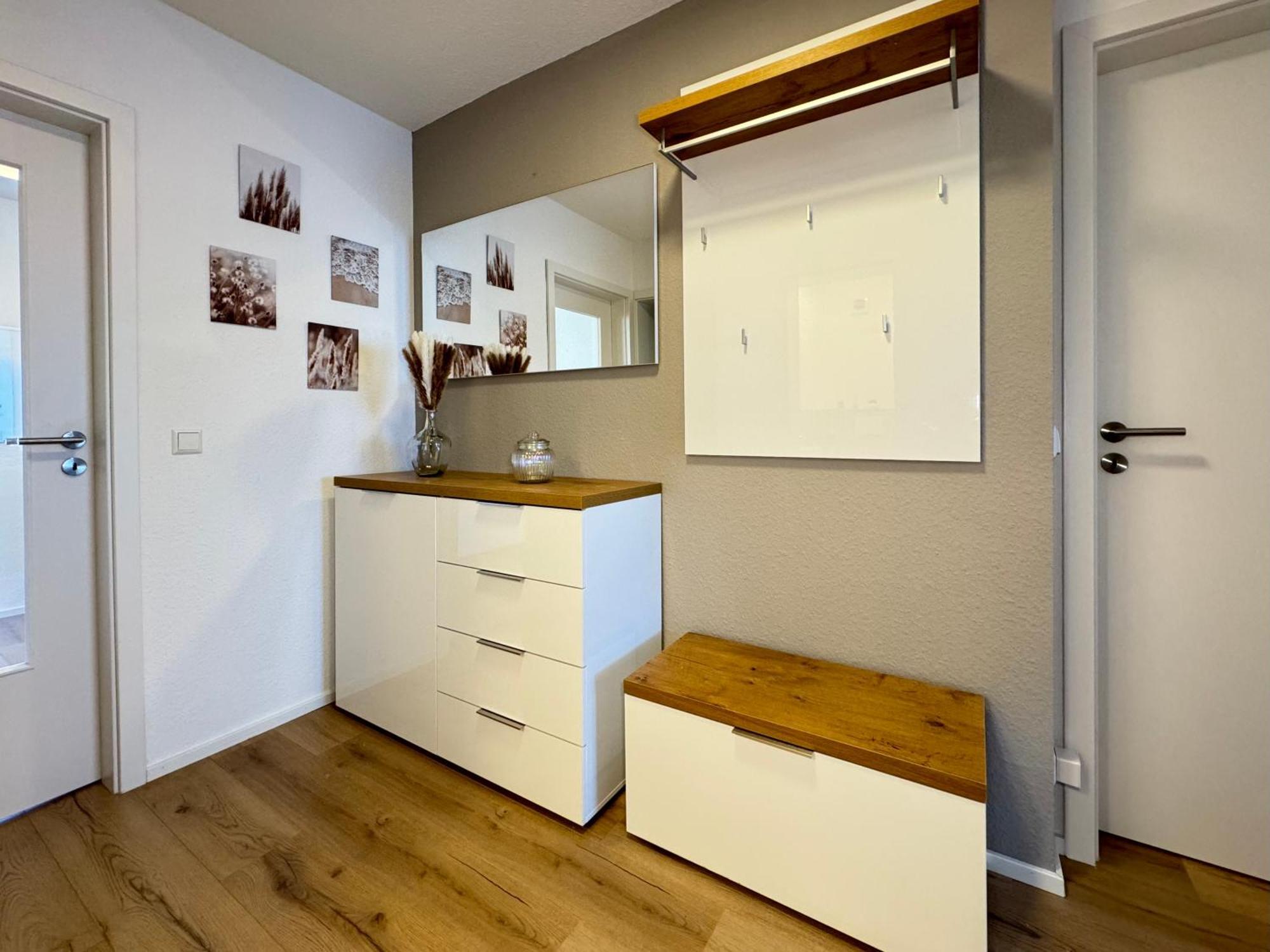 3 Zimmer Apartment, 90 Qm, Ruhig Und Zentrumsnah, Max 6 Pers, 15 Qm Balkon , Private Garage, Internet 1000 Mbit Sindelfingen Buitenkant foto